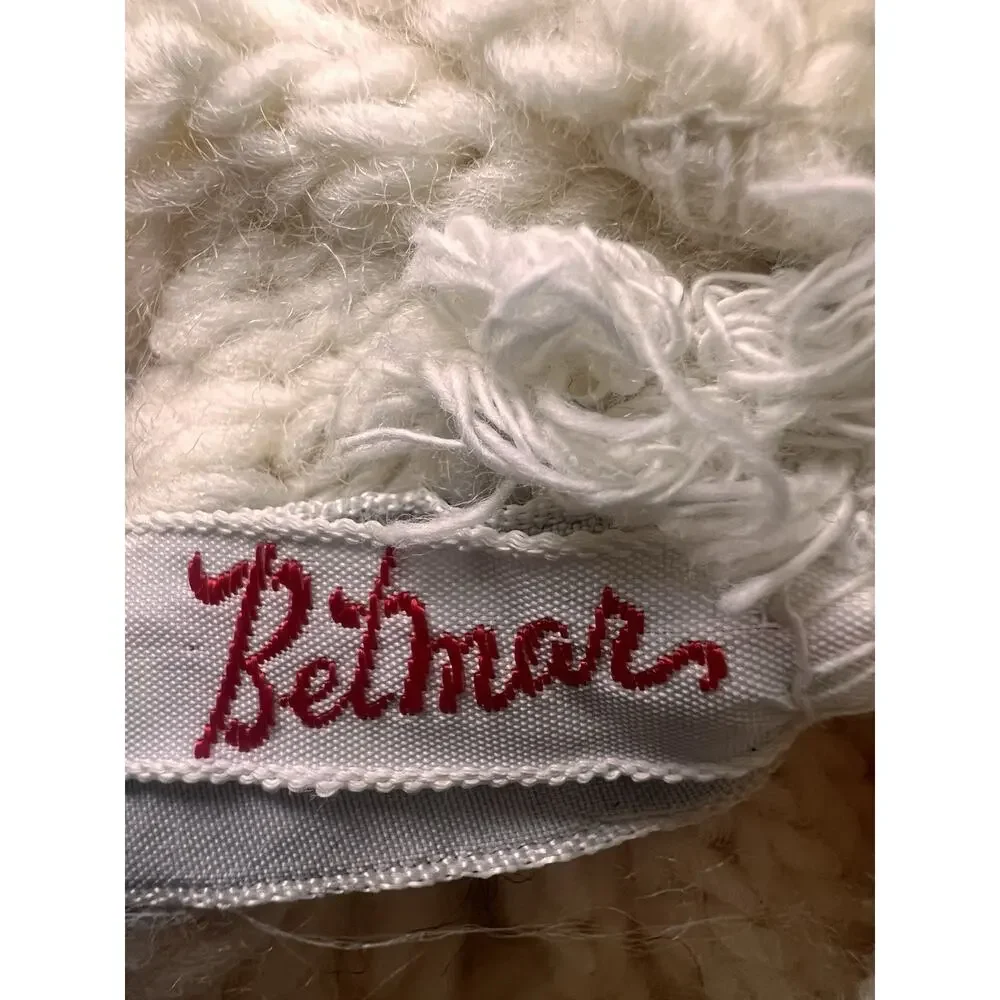 Vintage Betmar Women’s Ivory Knit 100% Virgin Wool Beanie Hat Pom Pom Winter